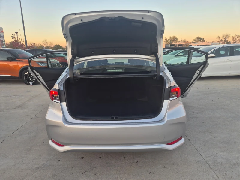 Toyota Corolla  EXECUTIVE= КАМЕРА 1.6 M/T, снимка 11 - Автомобили и джипове - 52257352