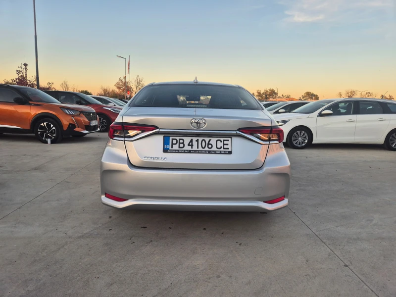Toyota Corolla  EXECUTIVE= КАМЕРА 1.6 M/T, снимка 4 - Автомобили и джипове - 52257352
