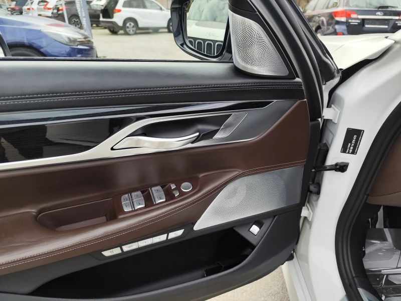 BMW 730 XDRIVE* M-PAKET* , снимка 6 - Автомобили и джипове - 52309609