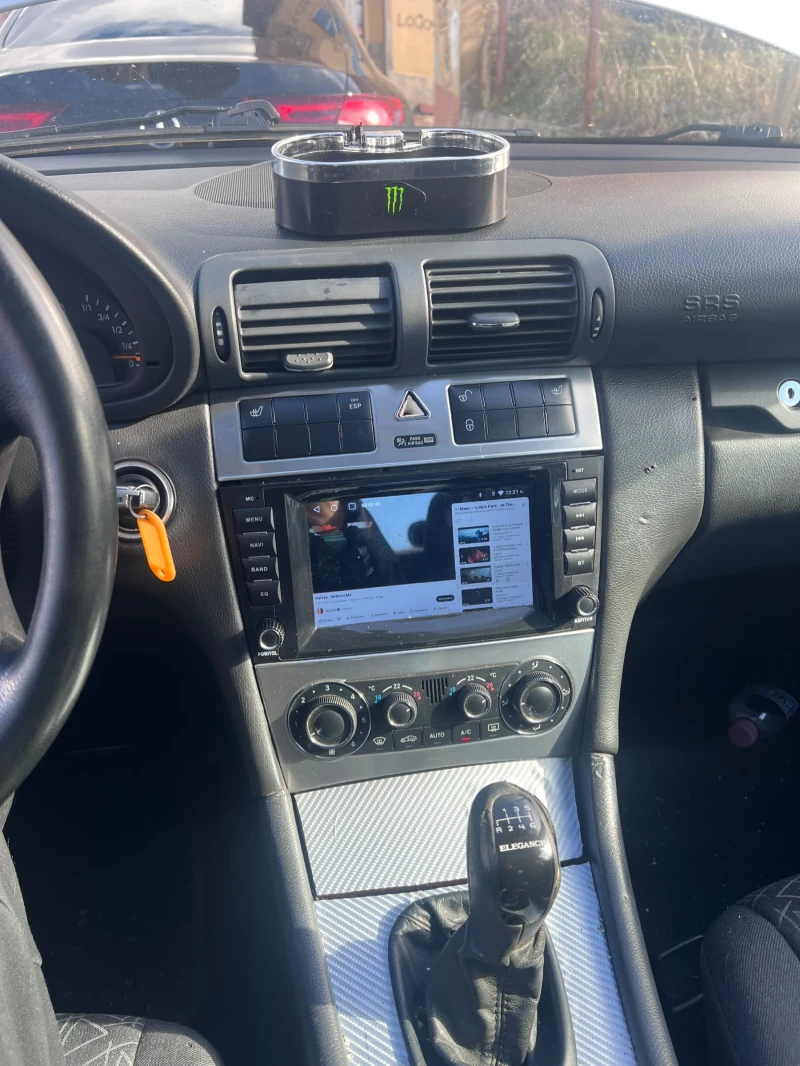 Mercedes-Benz C 180 1.8 kompresor, снимка 3 - Автомобили и джипове - 52492840