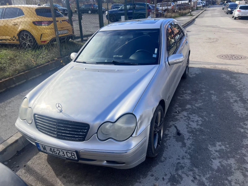 Mercedes-Benz C 180 1.8 kompresor, снимка 2 - Автомобили и джипове - 52492840