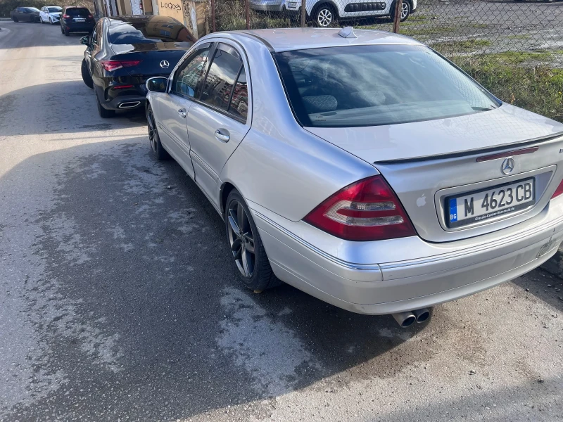 Mercedes-Benz C 180 1.8 kompresor, снимка 7 - Автомобили и джипове - 52492840