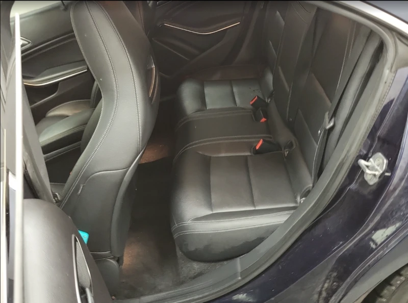 Mercedes-Benz CLA 250 видео на двигателя, снимка 12 - Автомобили и джипове - 52667006