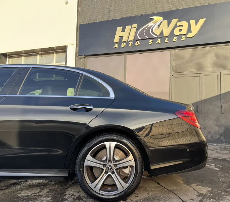 Mercedes-Benz E 450 4MATIC* АвтоКредит* (ЦЕНА ДО БГ), снимка 3 - Автомобили и джипове - 53102608