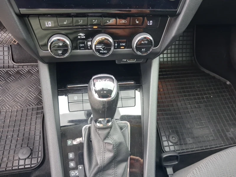 Skoda Octavia 1.5 TSi, G-Tec, 7DSG, от Еуратек + гаранция, снимка 11 - Автомобили и джипове - 55593480