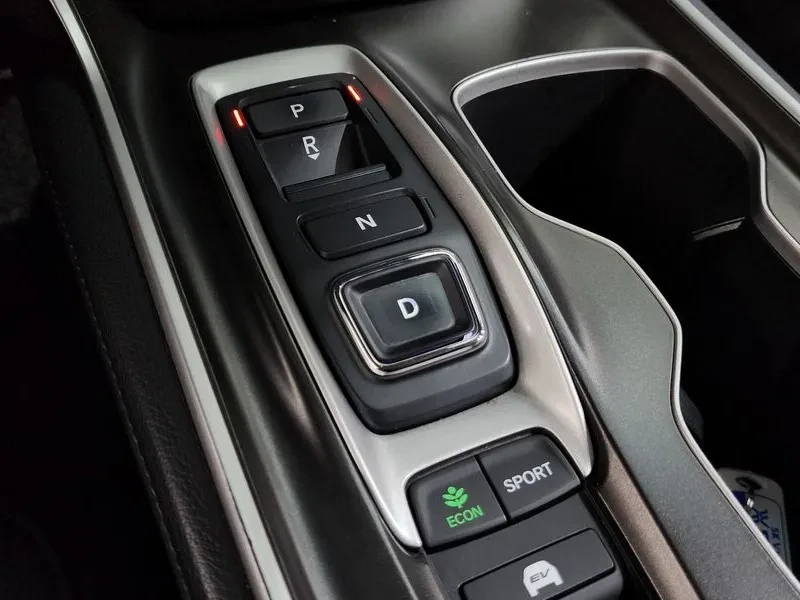 Honda Accord 2.0 Hybrid - САМО 30% АВАНС!, снимка 9 - Автомобили и джипове - 55936566
