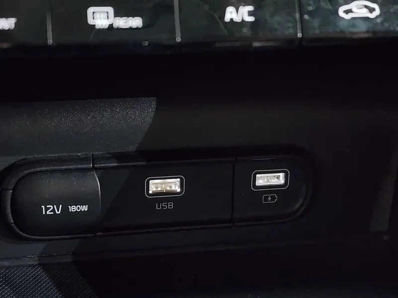 Kia K5 2.0 Lpi Standard, снимка 12 - Автомобили и джипове - 55937316