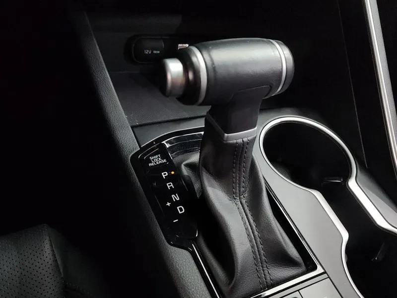 Kia K5 2.0 Lpi Standard, снимка 9 - Автомобили и джипове - 55937316