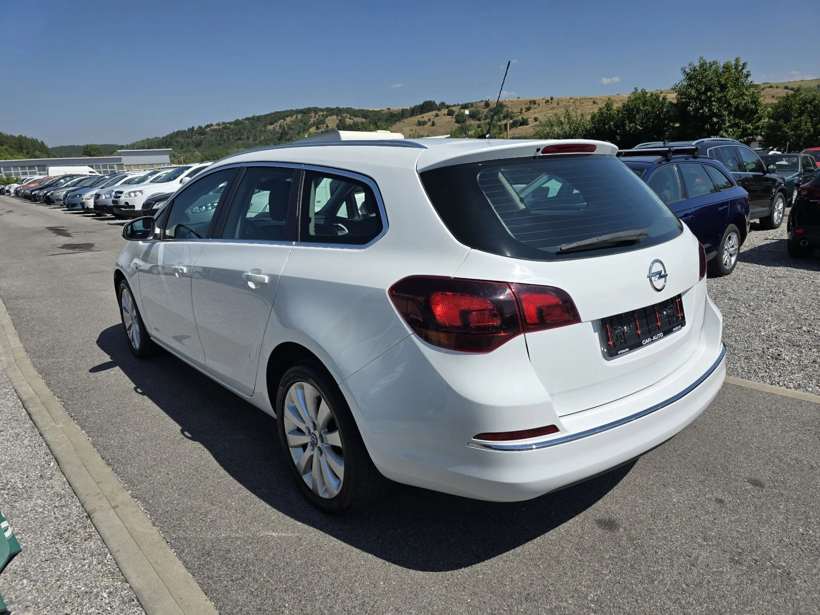 Opel Astra 1.4T evro 5B  - изображение 4