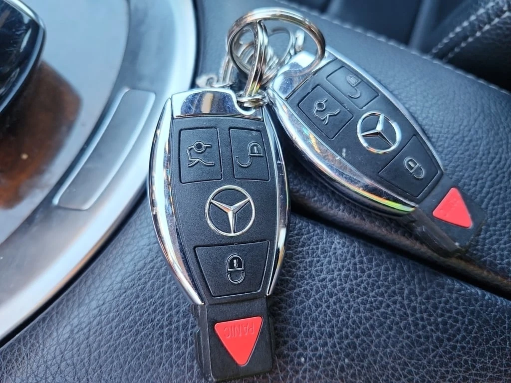 Mercedes-Benz C 300  * CARFAX *    | Mobile.bg   11