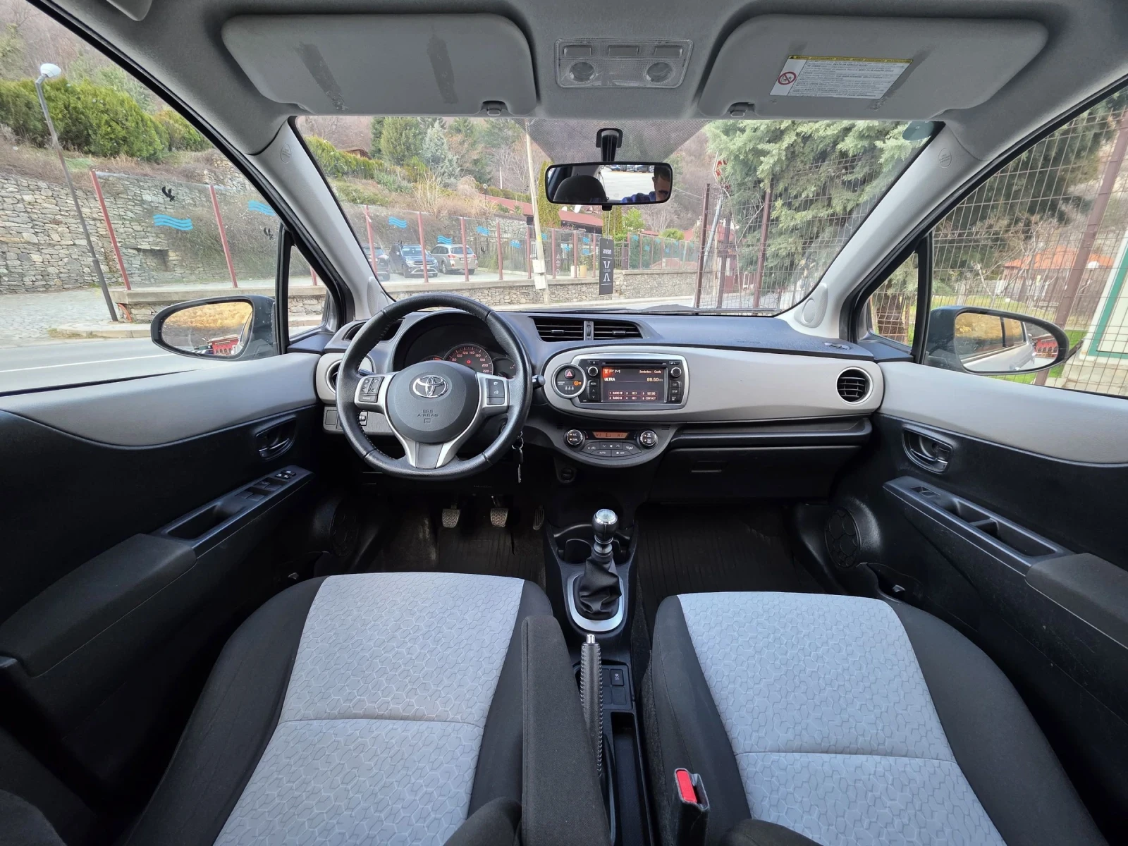 Toyota Yaris 1.4 D-4D НАВИ/КАМЕРА/90кс/6ск/EU5 - изображение 10