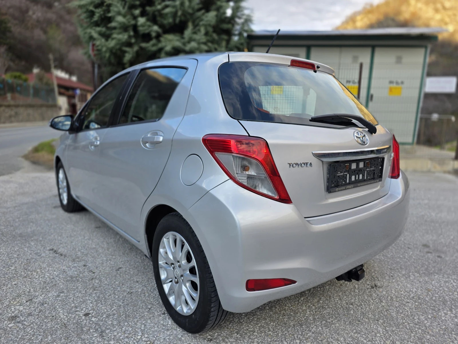 Toyota Yaris 1.4 D-4D НАВИ/КАМЕРА/90кс/6ск/EU5 - изображение 5
