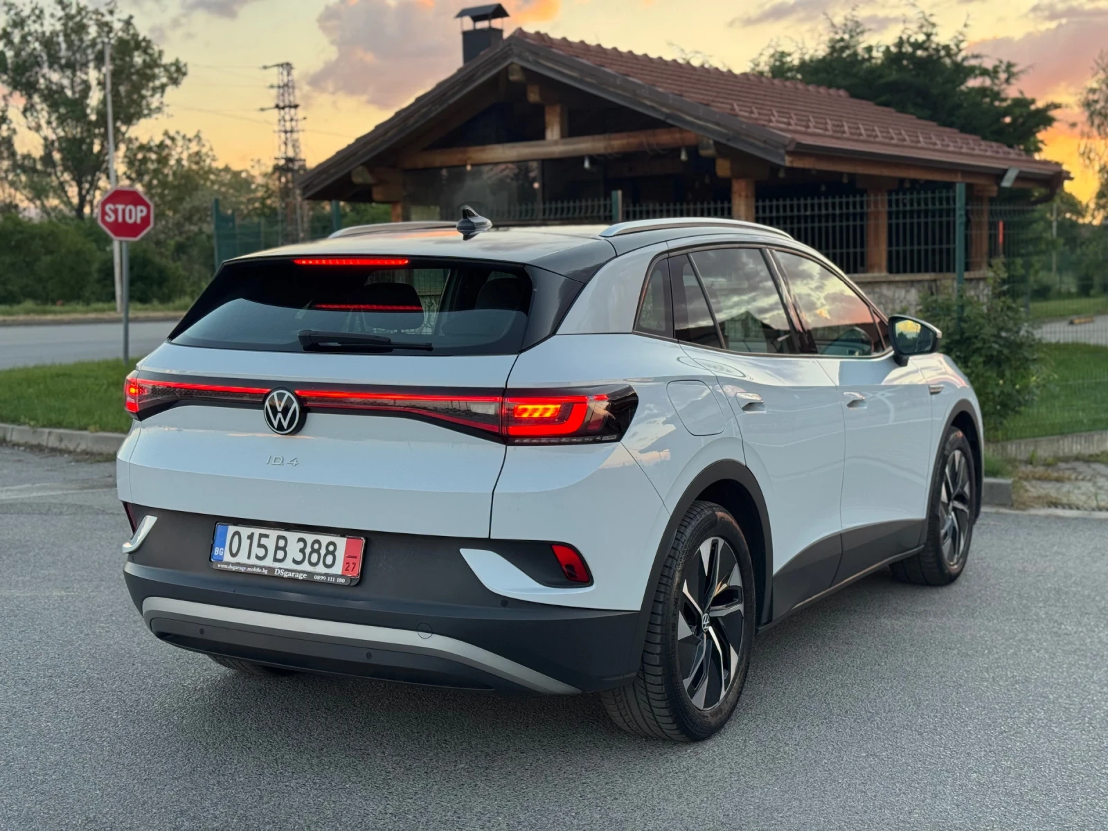 VW ID.4 82kw* 90%SOH* Камера* Дистроник* Термопомпа, снимка 7 - Автомобили и джипове - 54687456