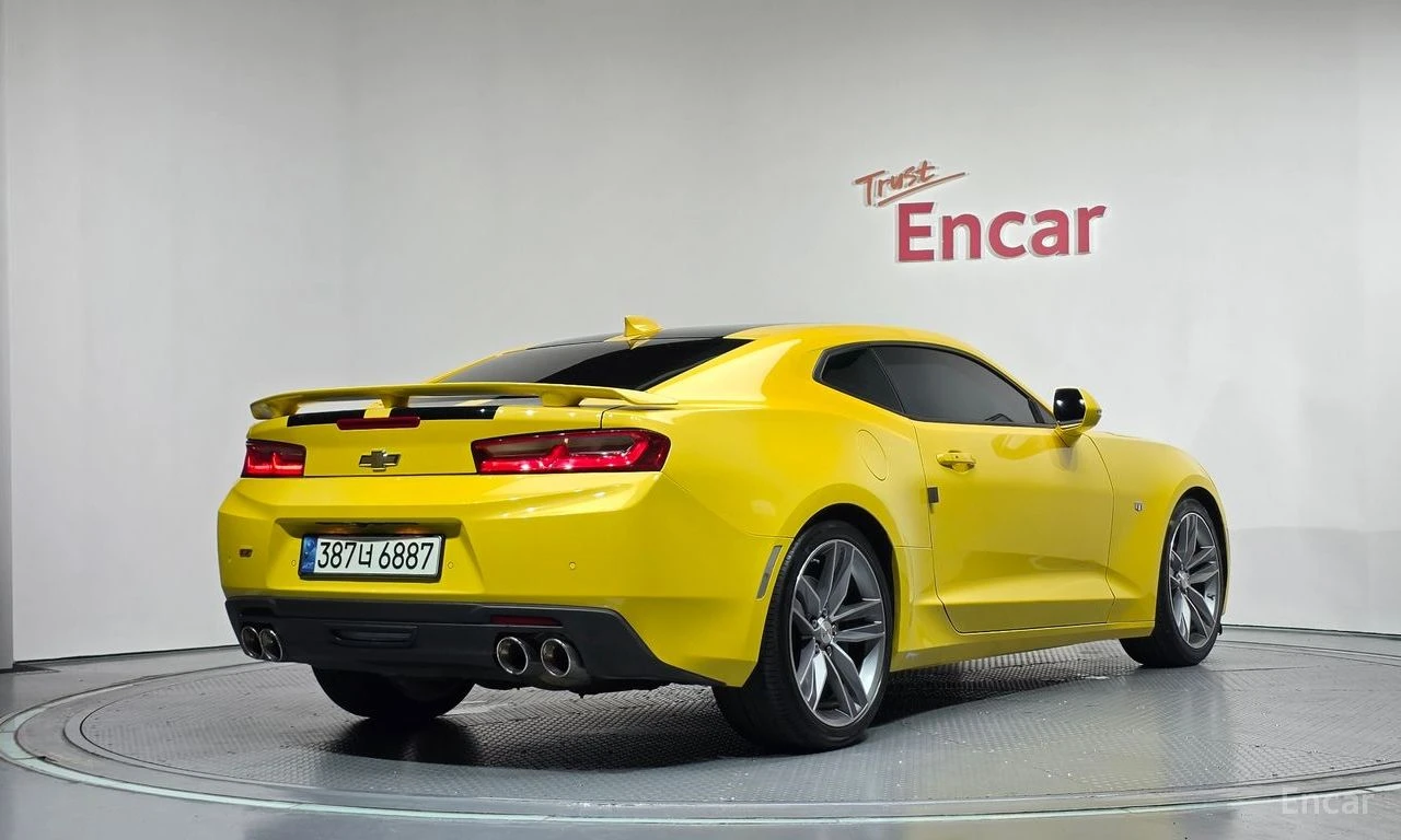 Chevrolet Camaro SS* 6.2* V8* ПОДГРЕВ* ОБДУХВАНЕ* КАМЕРА* КЕЙЛЕС* , снимка 2 - Автомобили и джипове - 55424307
