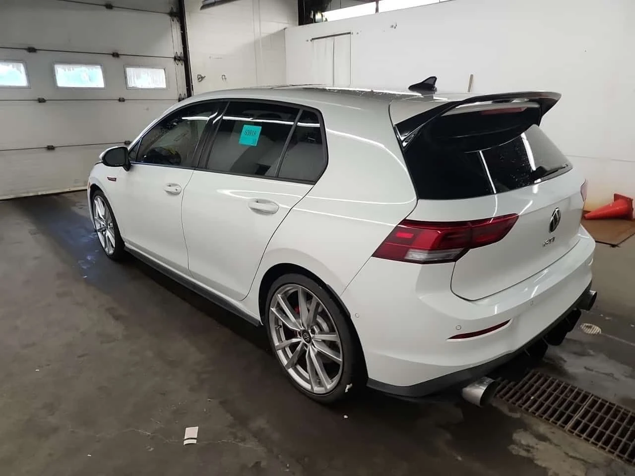 VW Golf * Performance * CARFAX * ОПЦИЯ ЗА ФИНАНСИРАНЕ, снимка 2 - Автомобили и джипове - 55511596