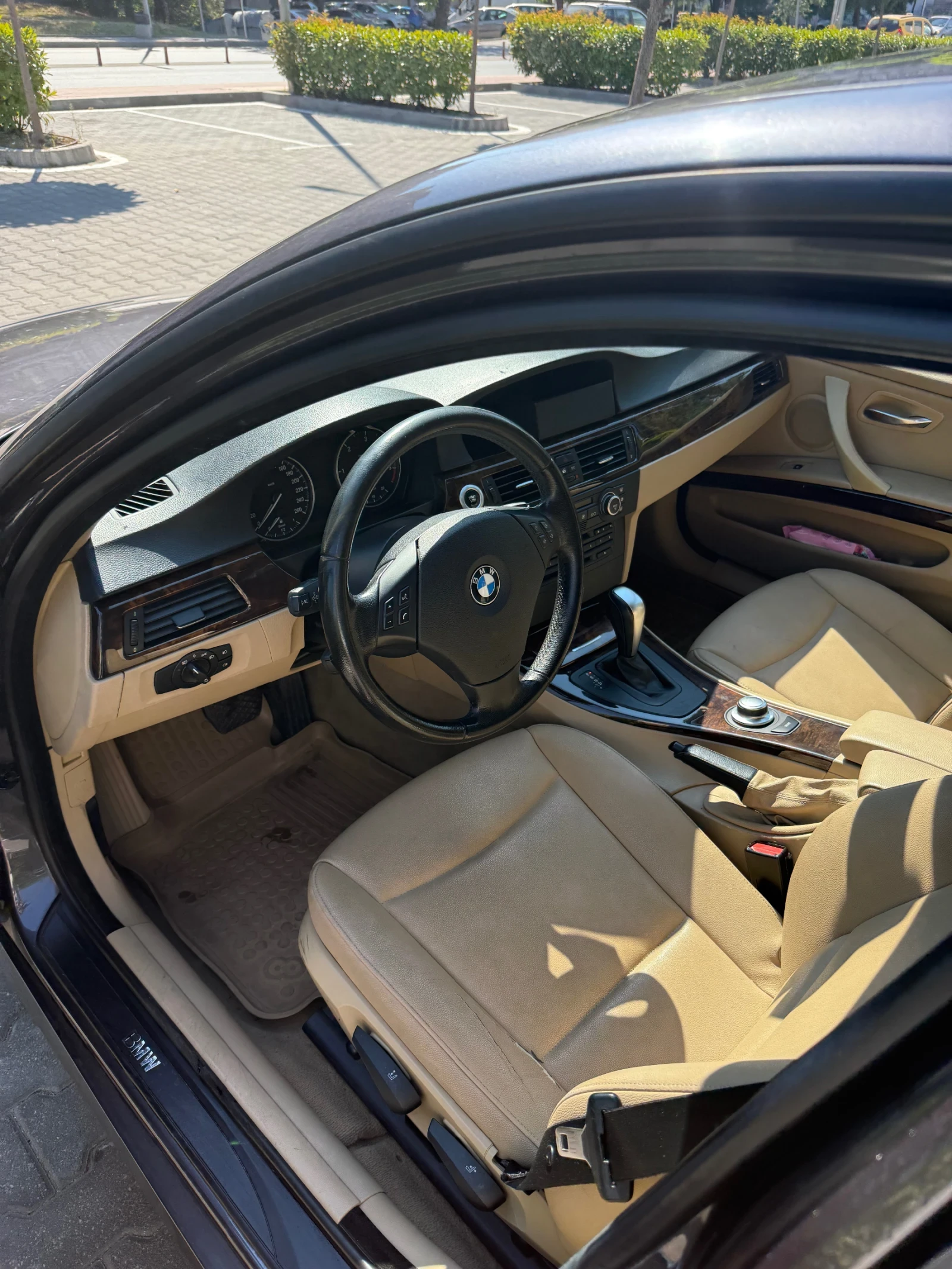 BMW 320, снимка 9 - Автомобили и джипове - 55574672
