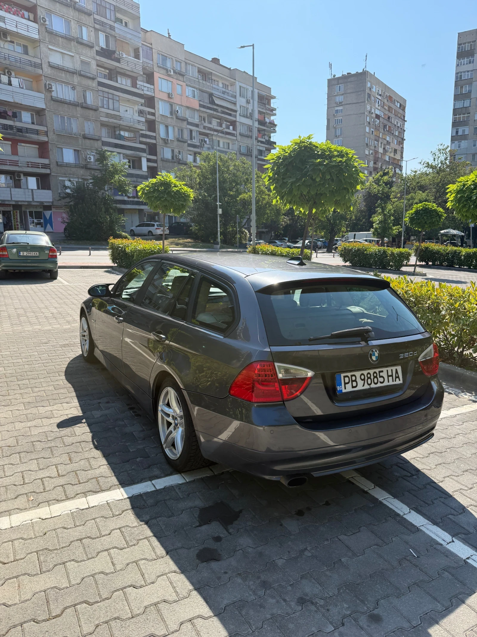 BMW 320, снимка 4 - Автомобили и джипове - 55574672
