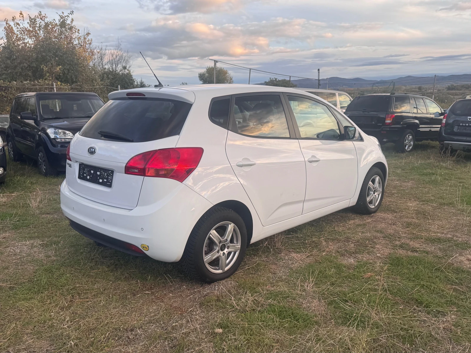 Kia Venga 1.6 119200km.100%, снимка 4 - Автомобили и джипове - 56732108