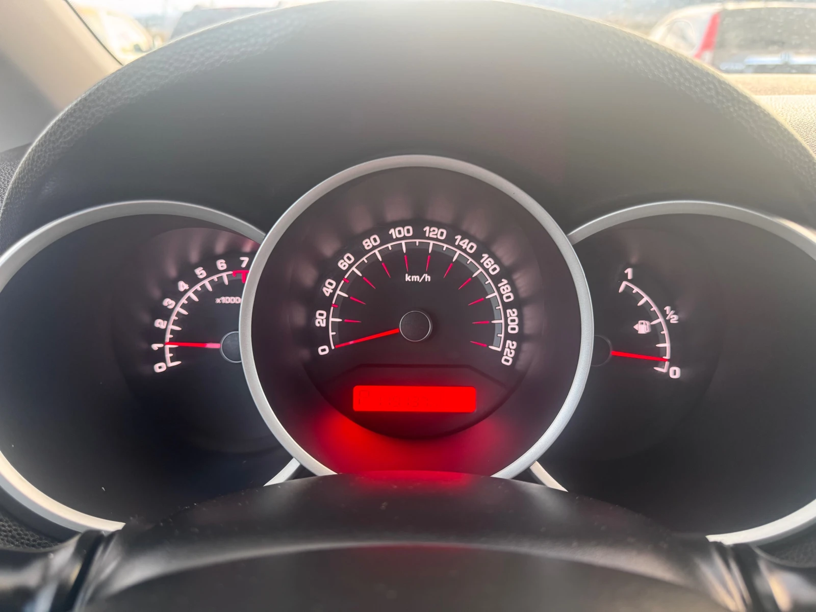 Kia Venga 1.6 119200km.100%, снимка 14 - Автомобили и джипове - 56732108