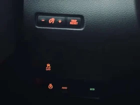 Nissan Qashqai * AWD 4dr SL * ШИБИДАХ * ПОДГРЕВИ * CARFAX, снимка 13