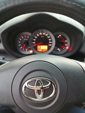 Toyota Rav4, снимка 14 - Автомобили и джипове - 43699503
