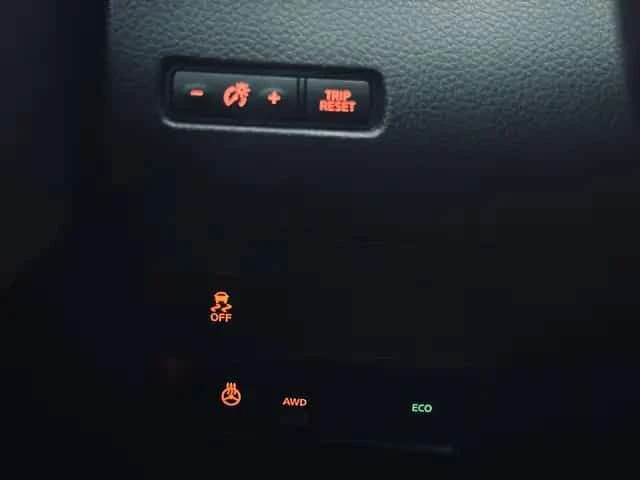 Nissan Qashqai * AWD 4dr SL * ШИБИДАХ * ПОДГРЕВИ * CARFAX, снимка 13 - Автомобили и джипове - 54027044