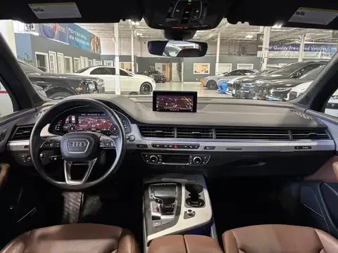 Audi Q7 TECHNIK / HEAD UP / PANORAMA / AMBIENT LIGHTING , снимка 4 - Автомобили и джипове - 55343397