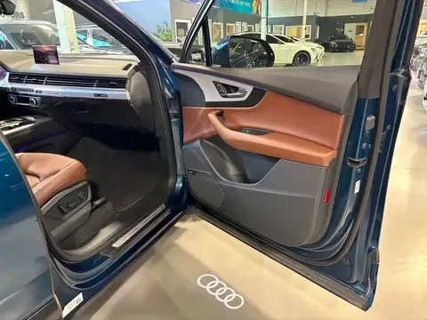 Audi Q7 TECHNIK / HEAD UP / PANORAMA / AMBIENT LIGHTING , снимка 14 - Автомобили и джипове - 55343397