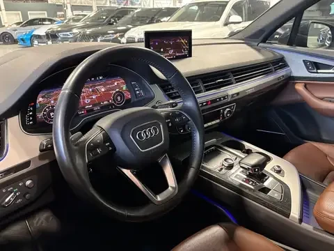 Audi Q7 TECHNIK / HEAD UP / PANORAMA / AMBIENT LIGHTING , снимка 5 - Автомобили и джипове - 55343397