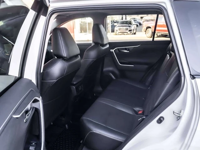 Toyota Rav4 LIMITED AWD* JBL* SofTex, снимка 10 - Автомобили и джипове - 56074759