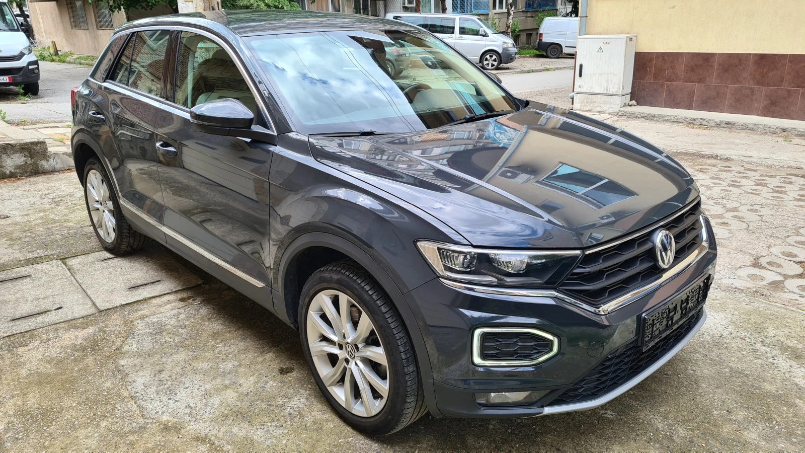 VW T-Roc 2.0 TDI 4X4 - изображение 3