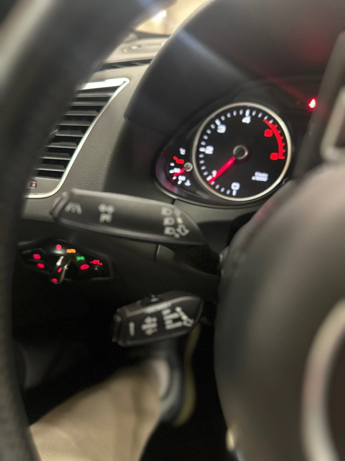 Audi Q5 Дистроник/Ленти/Обдухване/Панорама/Теглич - изображение 9
