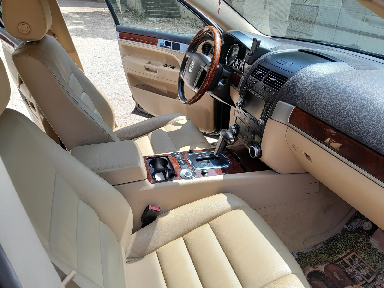 VW Touareg  - изображение 9
