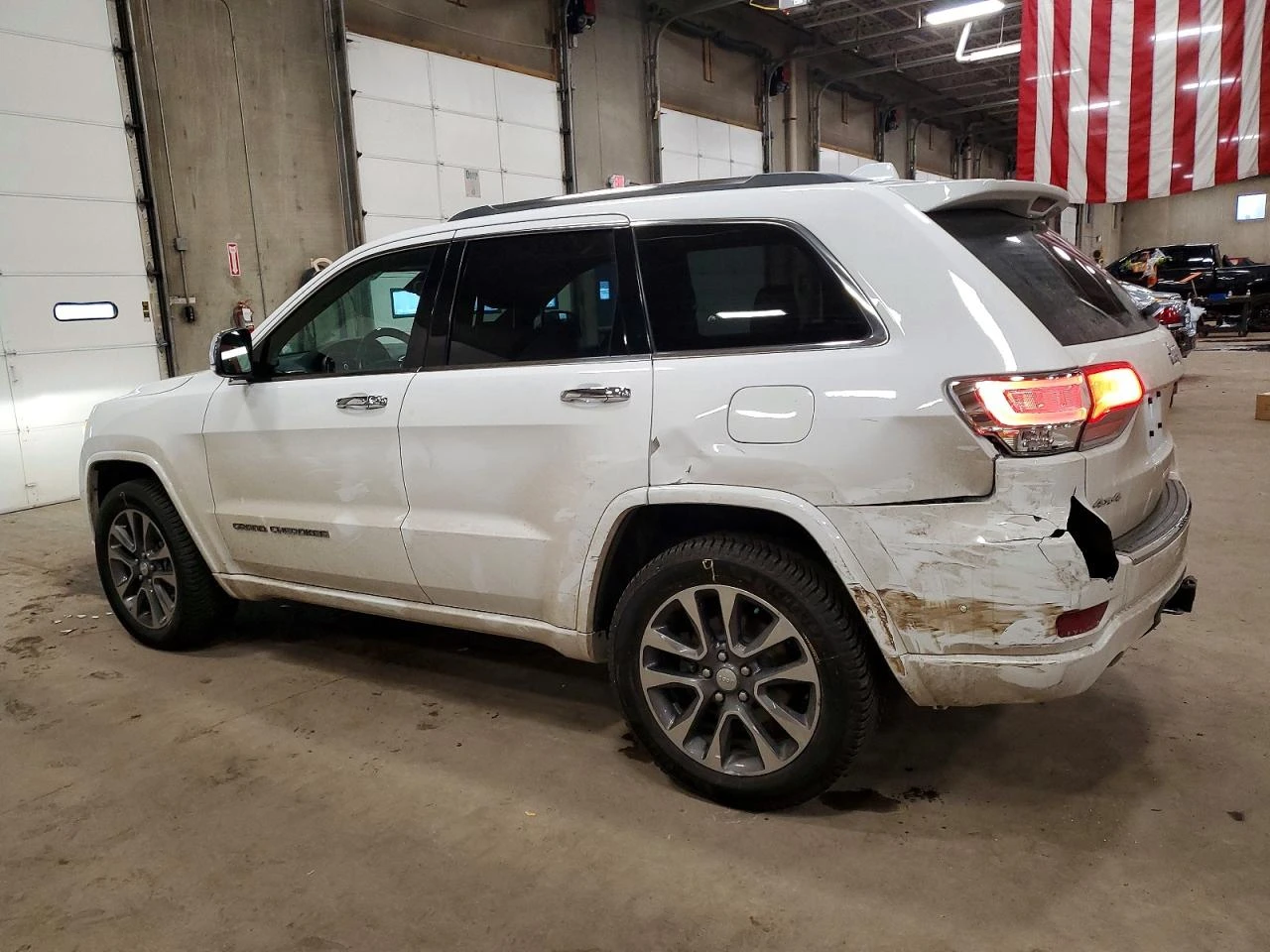 Jeep Grand cherokee * OVERLAND*  - изображение 6