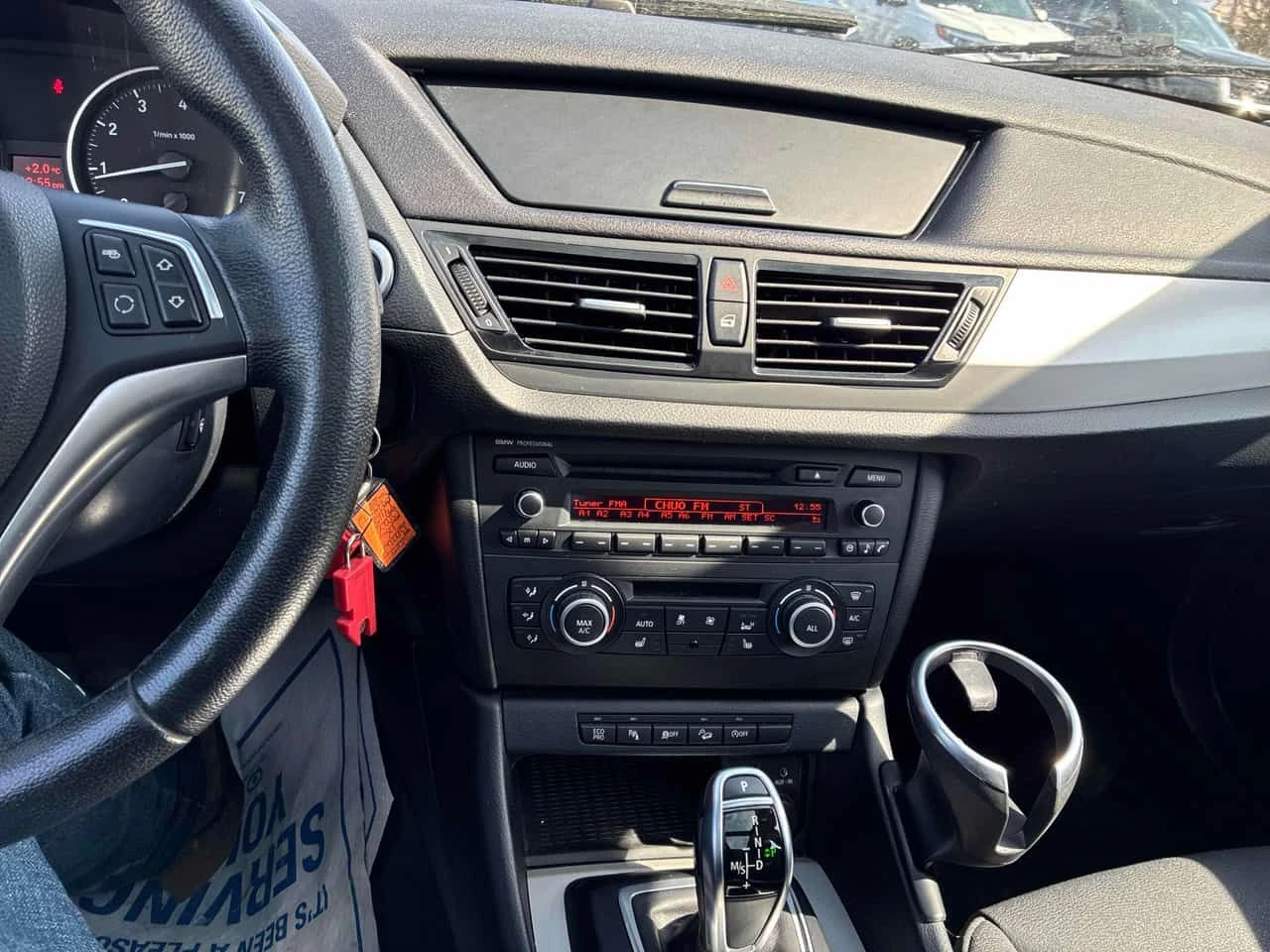 BMW X1 * xDrive28i * CARFAX * ПАНОРАМА * ПОДГРЕВ * ГУМИ, снимка 9 - Автомобили и джипове - 54070345