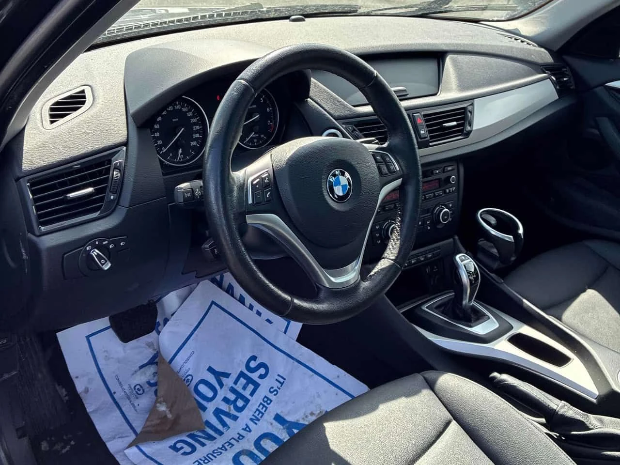 BMW X1 * xDrive28i * CARFAX * ПАНОРАМА * ПОДГРЕВ * ГУМИ, снимка 5 - Автомобили и джипове - 54070345