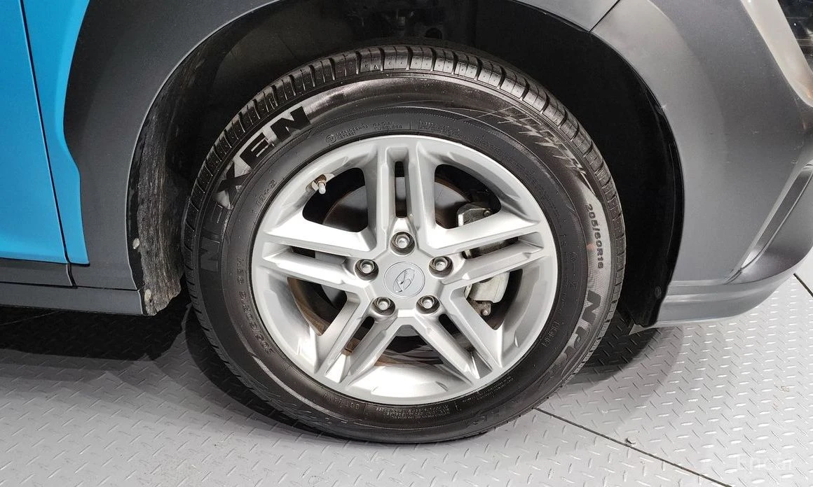 Hyundai Kona THE NEW KONA* MODERN* 2WD* ОБДУХВАНЕ* ПОДГРЕВ* NAV, снимка 5 - Автомобили и джипове - 54151609