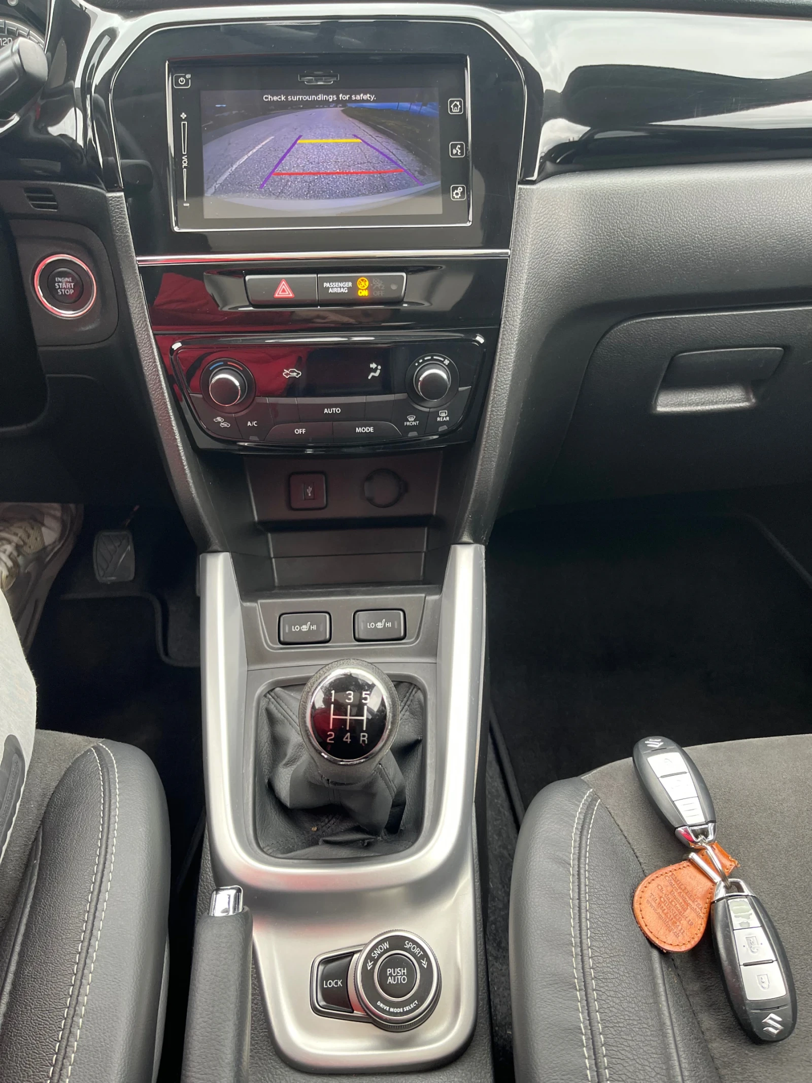 Suzuki Vitara 1.6 Sergio Cellano 4x4, снимка 17 - Автомобили и джипове - 54285728