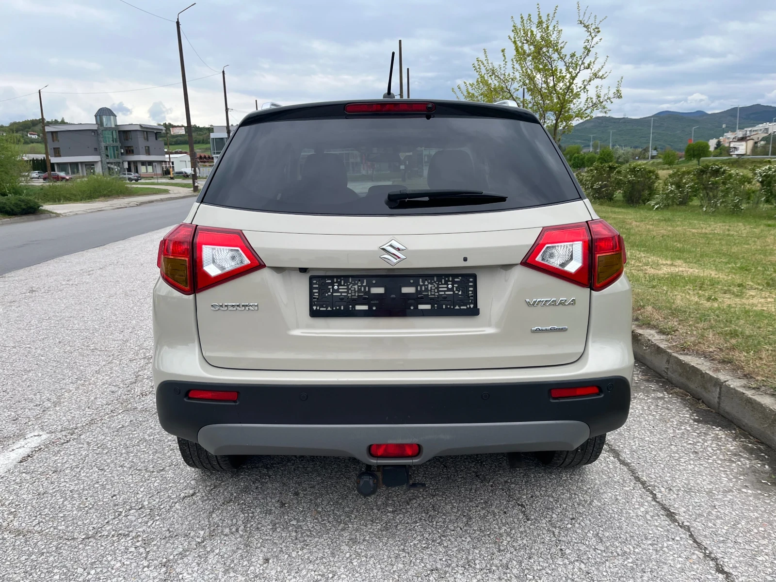 Suzuki Vitara 1.6 Sergio Cellano 4x4, снимка 4 - Автомобили и джипове - 54285728