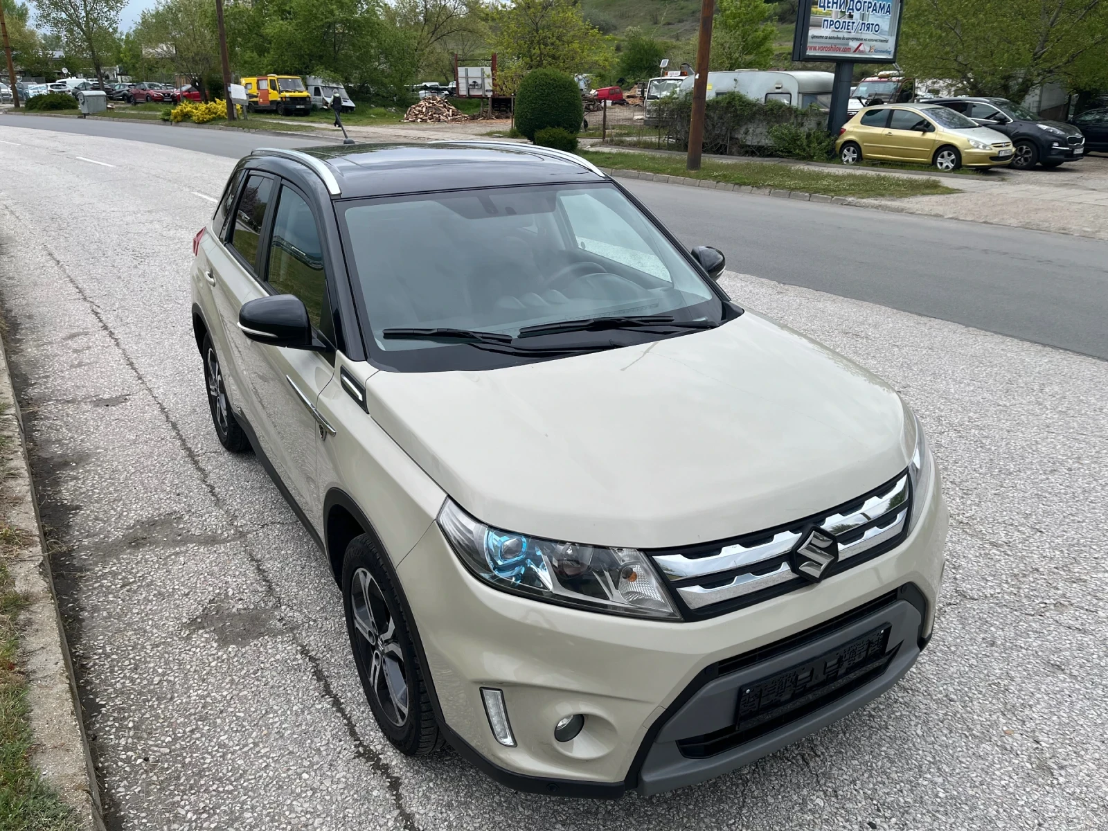 Suzuki Vitara 1.6 Sergio Cellano 4x4, снимка 7 - Автомобили и джипове - 54285728
