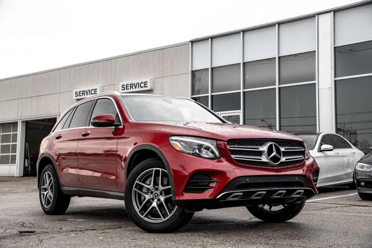 Mercedes-Benz GLC 300 ПОДГРЕВИ * ПАНО * KEYLESS