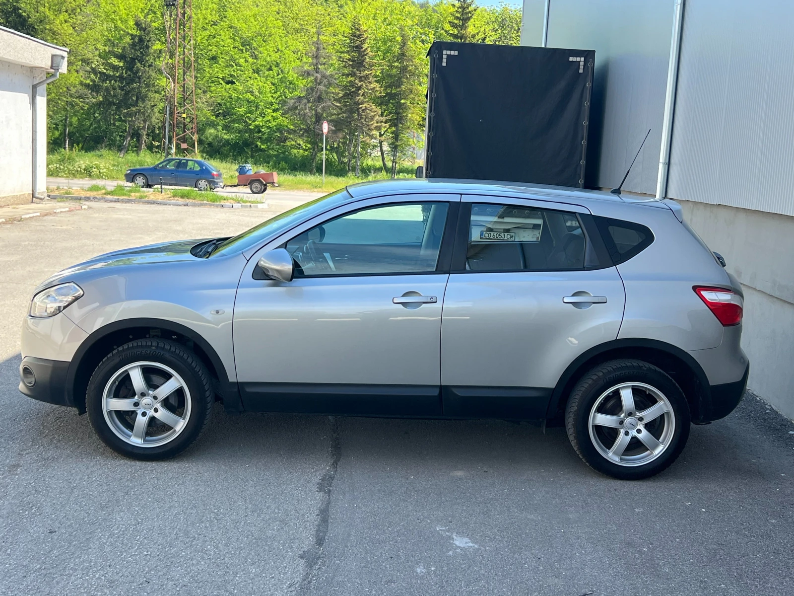 Nissan Qashqai 2.0 ШВЕЙЦАРИЯ , снимка 5 - Автомобили и джипове - 54457604