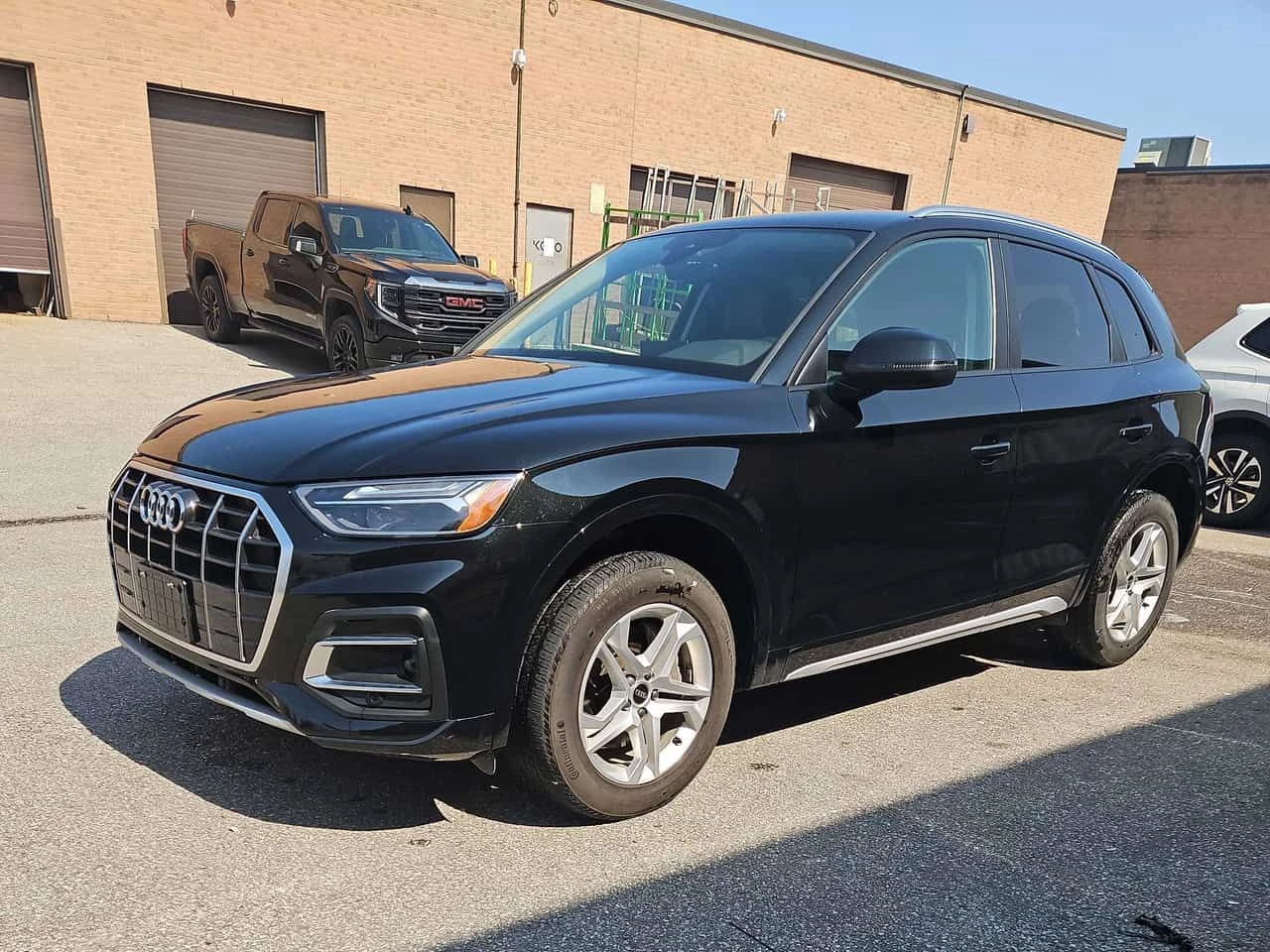 Audi Q5 Komfort / DISTRONIC / LED / CARFAX / АВТОКРЕДИТ 