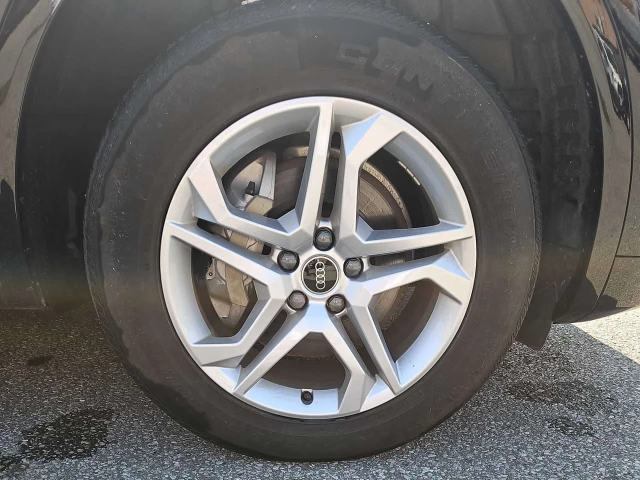 Audi Q5 Komfort / DISTRONIC / LED / CARFAX / АВТОКРЕДИТ , снимка 7 - Автомобили и джипове - 55568910