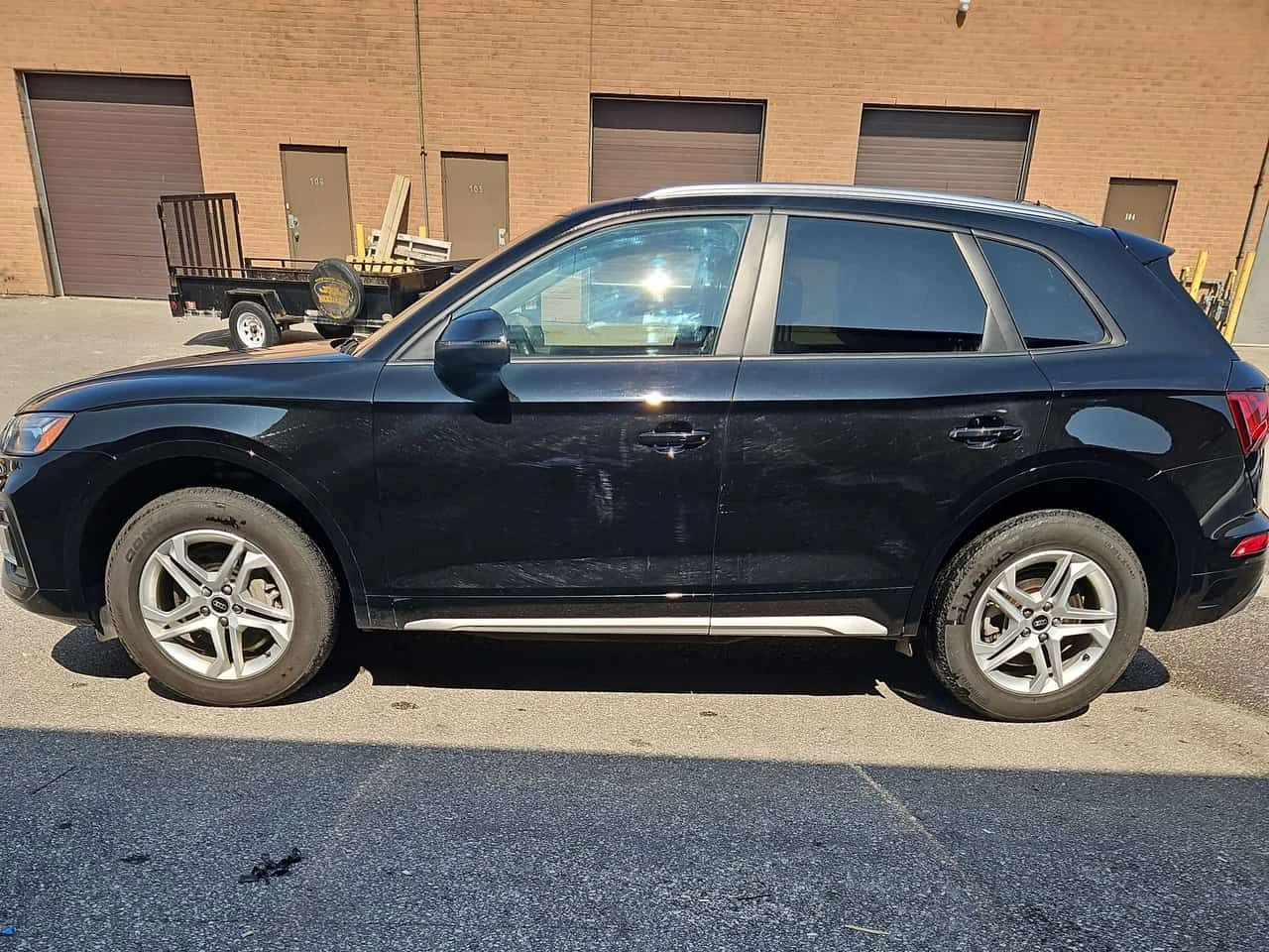 Audi Q5 Komfort / DISTRONIC / LED / CARFAX / АВТОКРЕДИТ , снимка 2 - Автомобили и джипове - 55568910