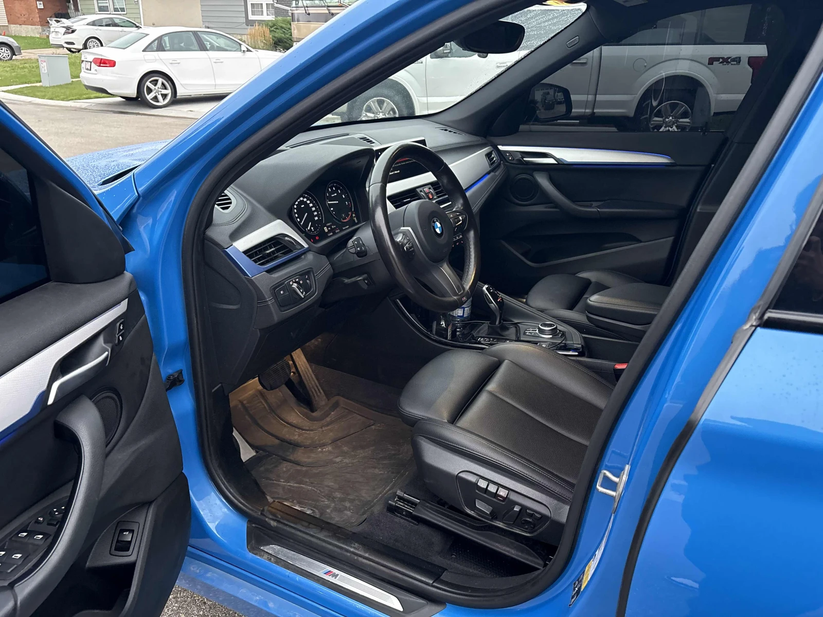 BMW X1 xDrive28i / M Пакет / Carfax / Автокредит, снимка 5 - Автомобили и джипове - 56151013