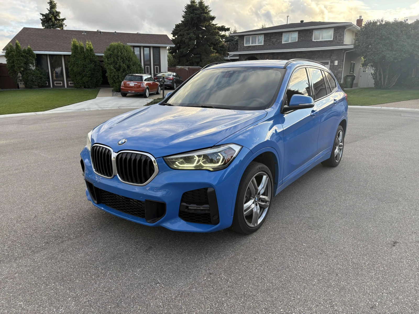 BMW X1 xDrive28i / M Пакет / Carfax / Автокредит