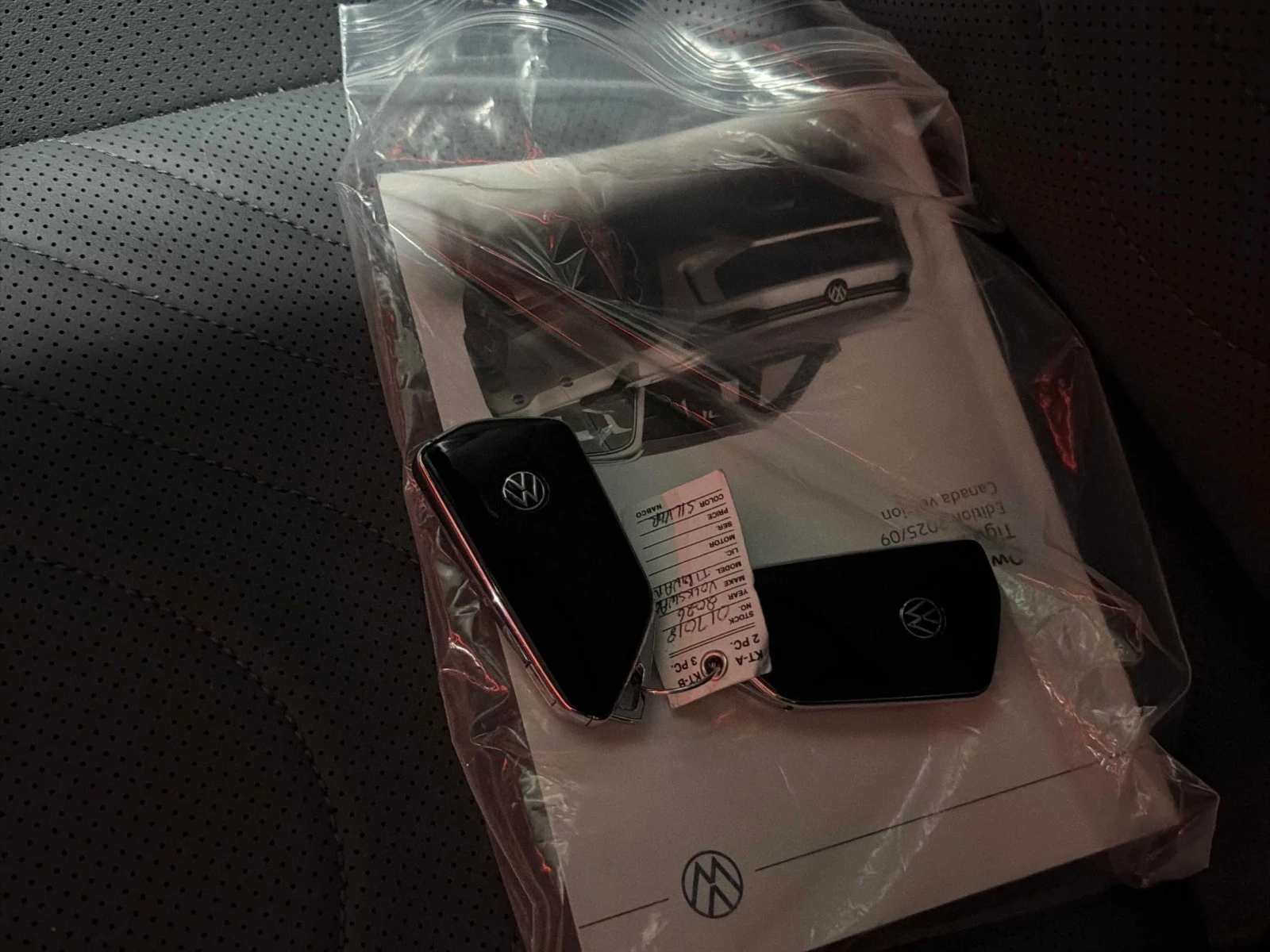 VW Tiguan Comfortline R-Line Black Edition, снимка 10 - Автомобили и джипове - 56330641