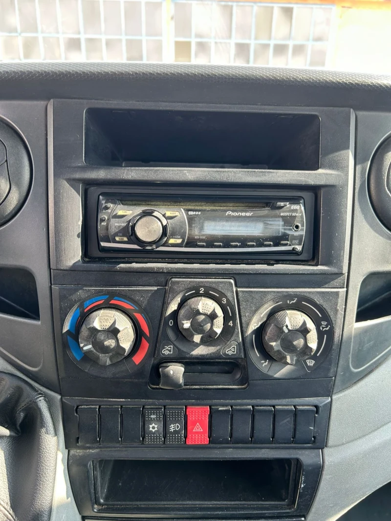 Iveco Daily 35C10, снимка 7 - Бусове и автобуси - 52200859