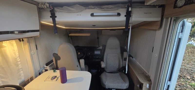 Кемпер Dethleffs Globebus i6, снимка 7 - Каравани и кемпери - 52130438